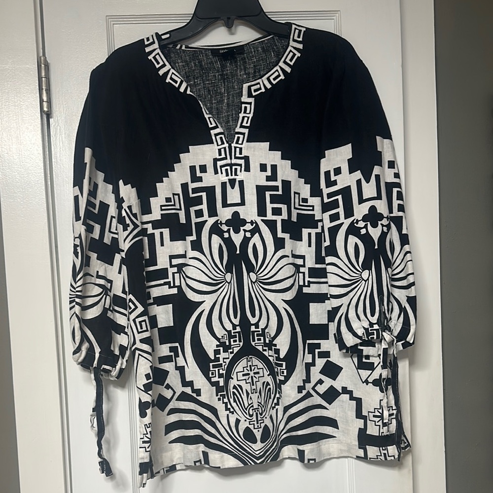 Style & Co. Black and White Geometric Top